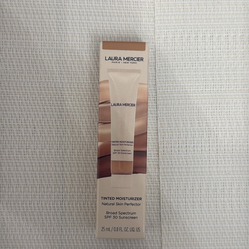 Laura Mercier Flawless No-Makeup Makeup Foundation SPF 30